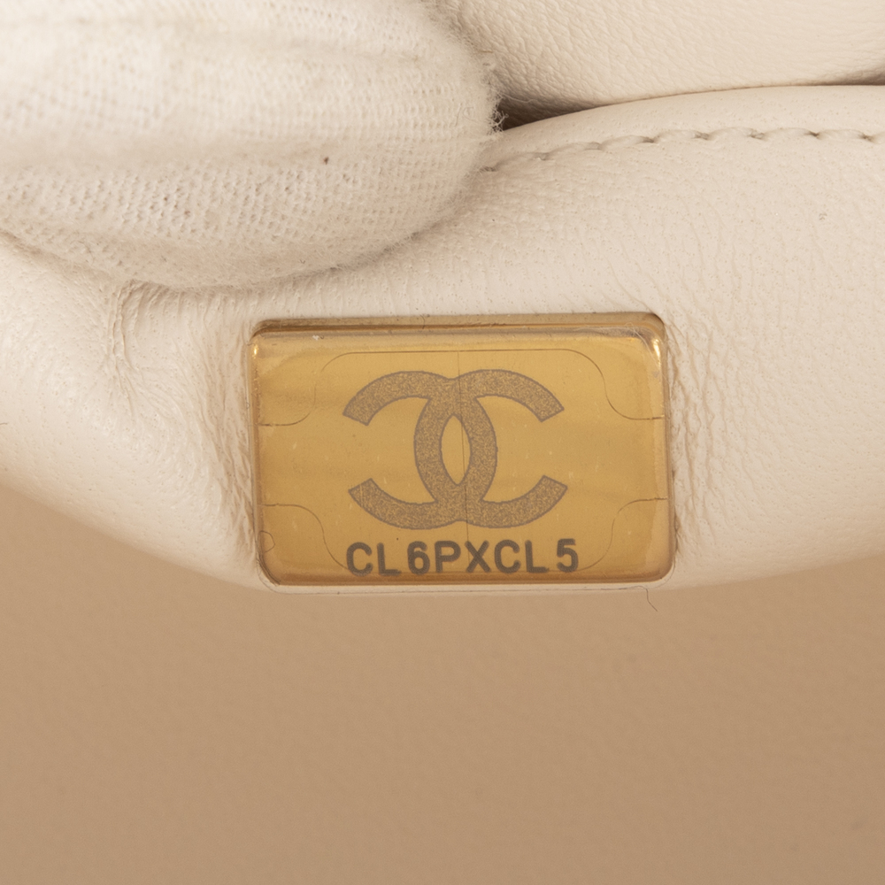 Chanel Vanity Top Handle Cosmetic Case Mini - Picture 11 of 11